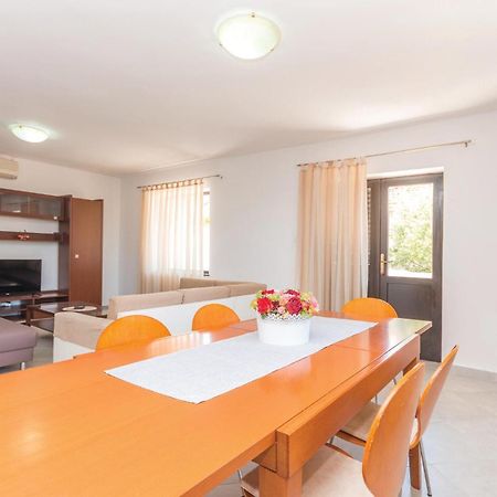 Gorgeous Home In Bibinje With House Sea View エクステリア 写真
