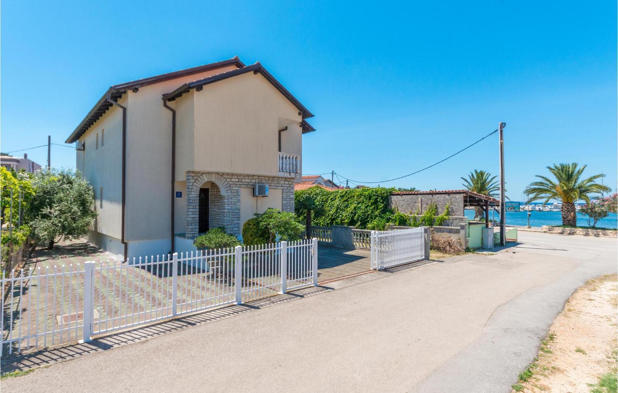 Gorgeous Home In Bibinje With House Sea View エクステリア 写真
